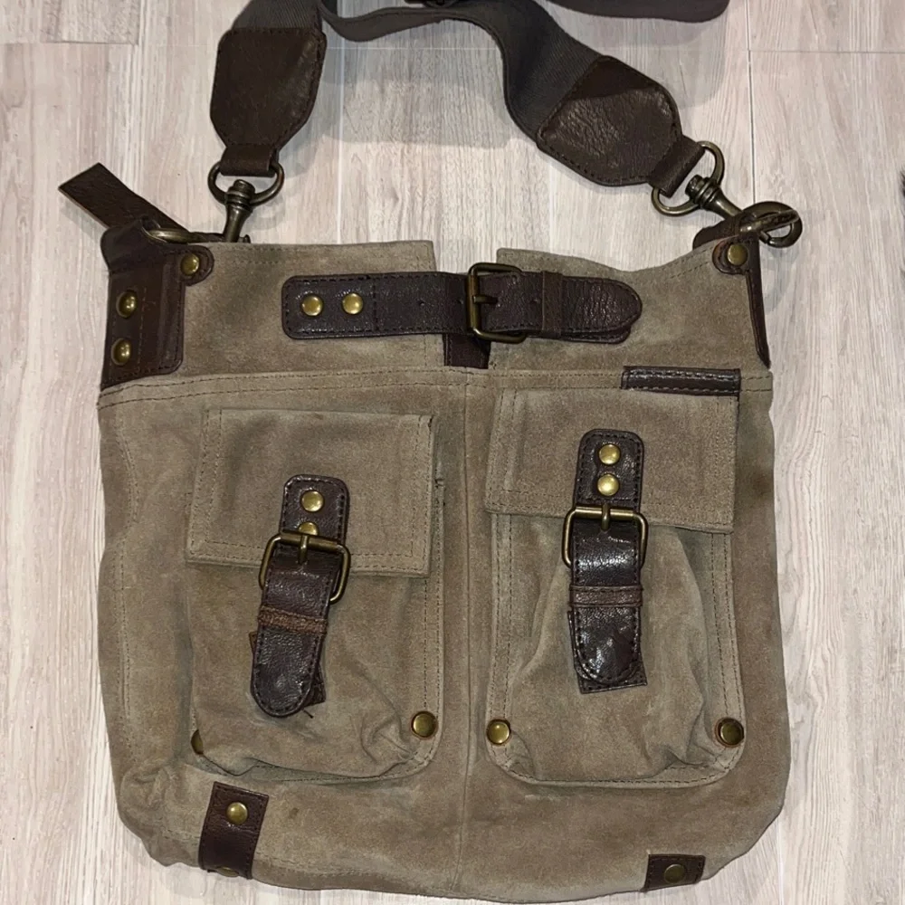Mi Mu olive green/beige suede unisex Messenger Bag